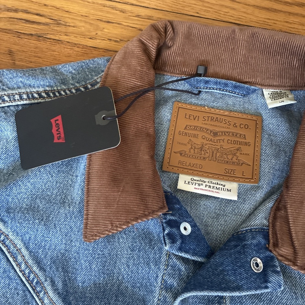 Levi's Western Shorthorn Trucker Jacket Sz L Blue Dark Wash Denim Relaxed NWT ! - Picture 2 of 16